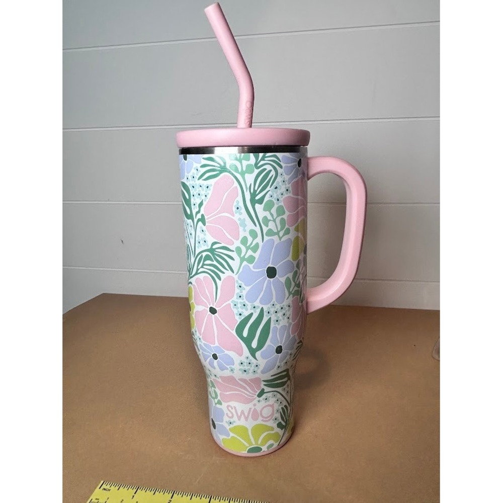 Swig Life 30oz  Mug Insulated Tumbler with Handle Floral Garden‎ Party Pink